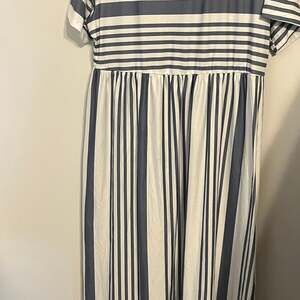 Striped Short Sleeve Crewneck Maxi Dress –2xl